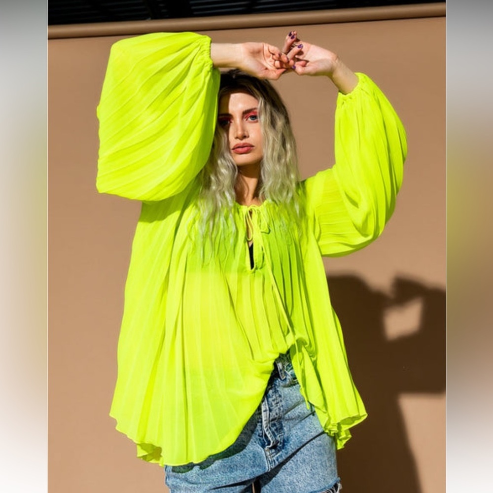 Shine so bright top